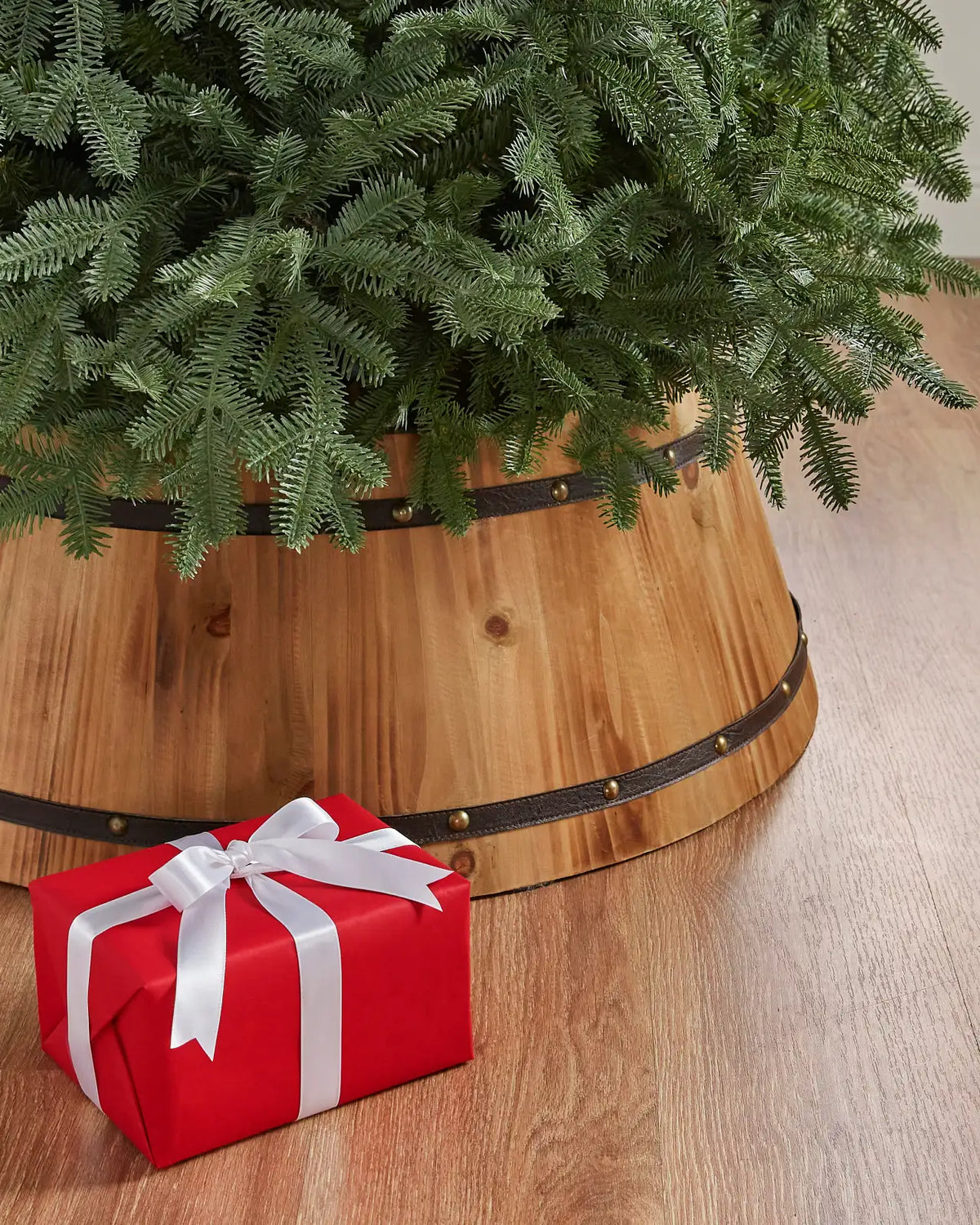 Saia Rígida de árvore de Natal de barril de madeira
