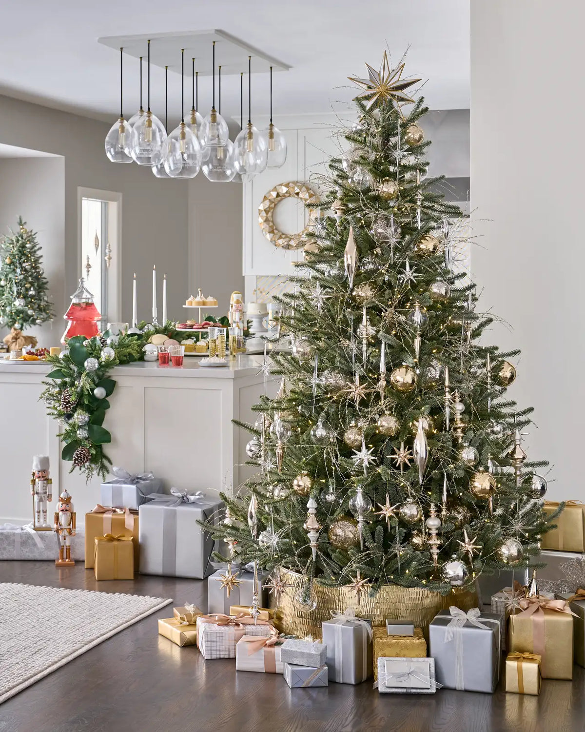 Saia Rígida Metálica para Árvore de Natal Dourado Martelado