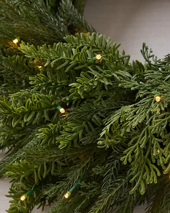 Guirlanda de Natal 90 cm com LED e Folhagens Verdes