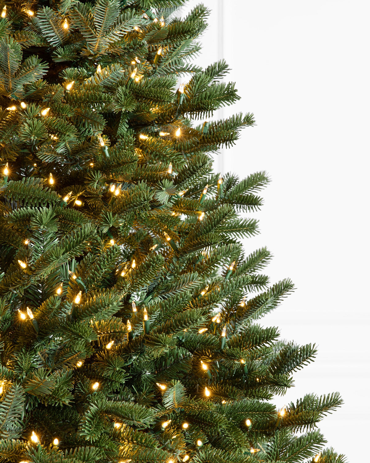 Detalhe das luzes do Abeto Fraser Imperial Flip Tree