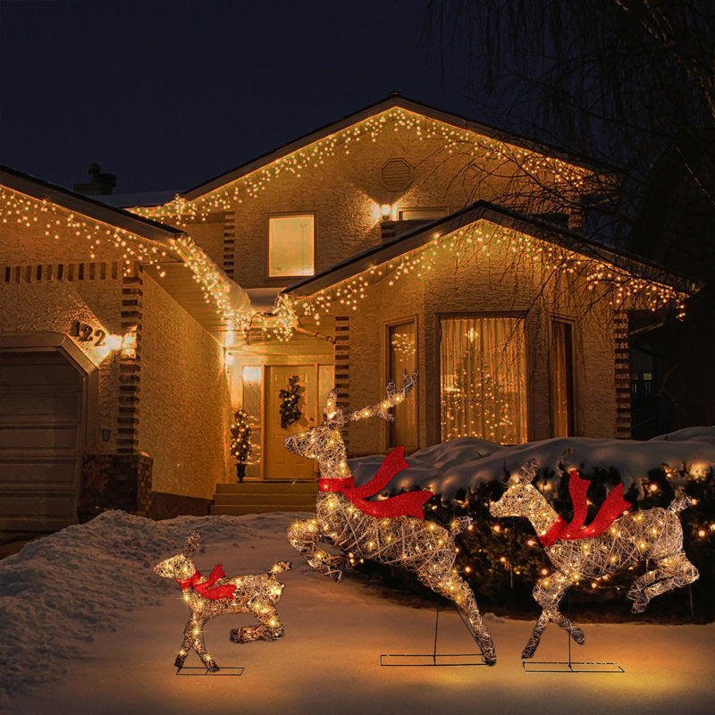 Renas Natalinas Iluminadas em Rattan com 200 LEDs – Kit com 3 Peças — imagem 3