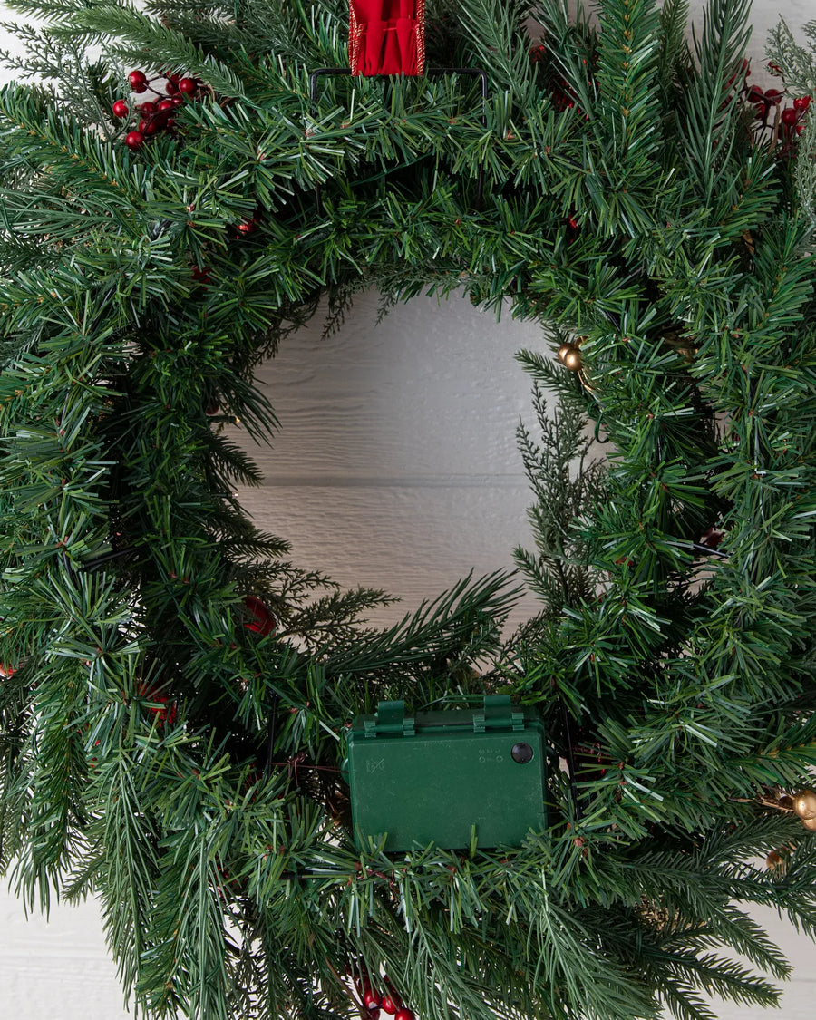 Guirlanda Pinhas e Bagas de Natal Com LED 90 cm