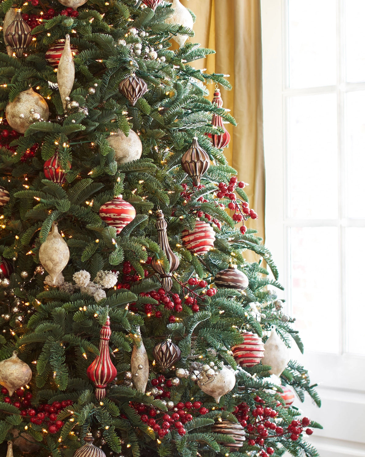 Árvore de Natal Abeto Nobre — Detalhe premium