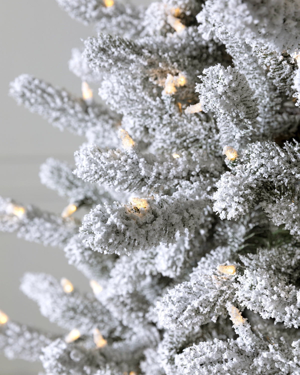 Árvore de Natal Pinheiro Branco de Vermont Nevado — Iluminação