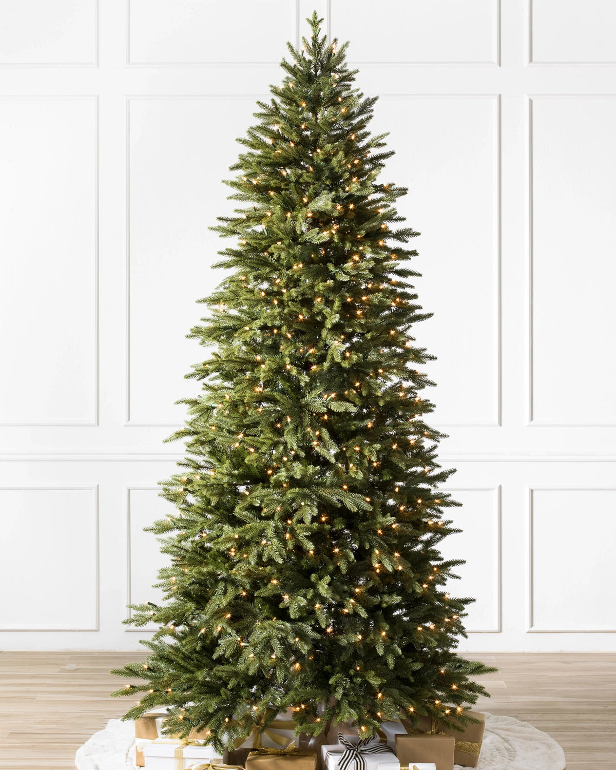 Árvore de Natal Pinheiro Silverado Slim — Visão completa