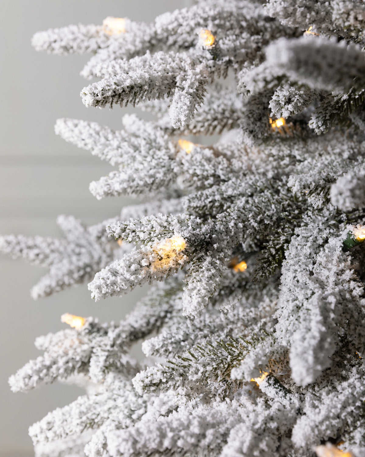 Árvore de Natal Pinheiro Silverado Slim Nevado — Iluminação